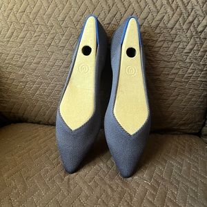 Exceptional comfort and versatile washable style.